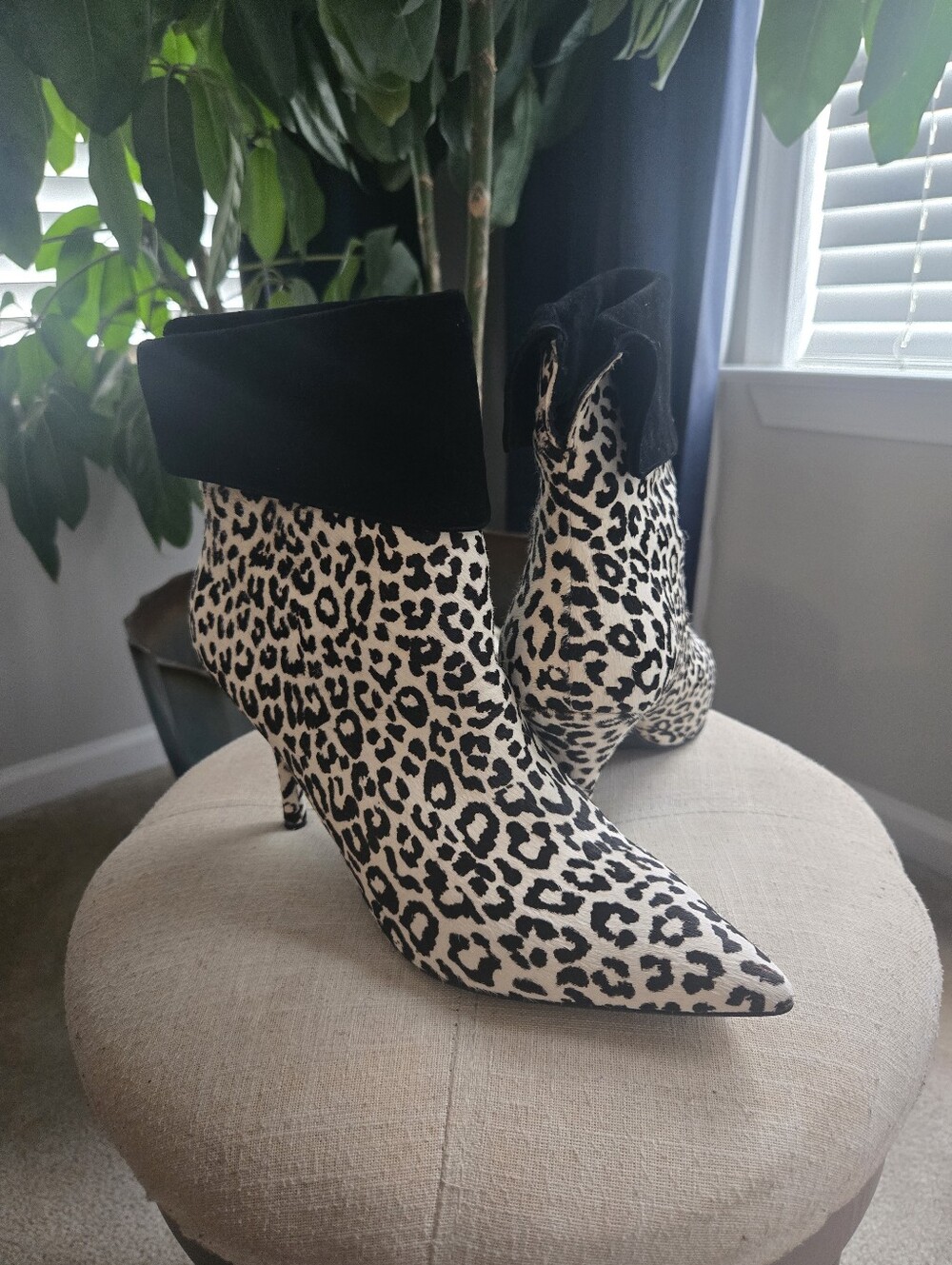 Marc Fisher LTD Fifily Leopard Calf Hair Ankle Bootie - 9